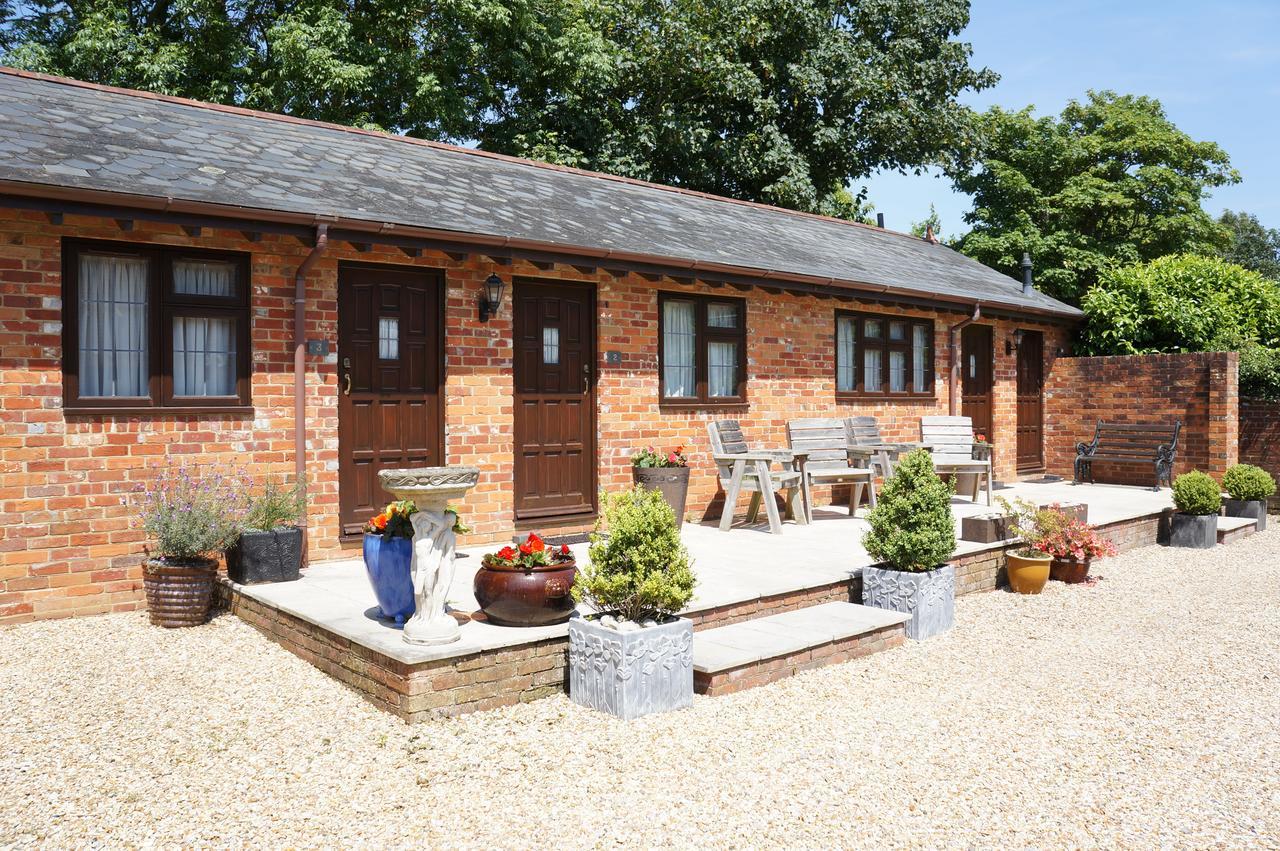 The Olde Barn Acomodação com café da manhã Lymington Exterior foto