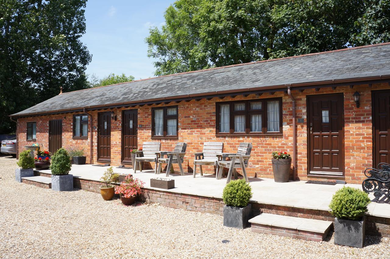 The Olde Barn Acomodação com café da manhã Lymington Exterior foto