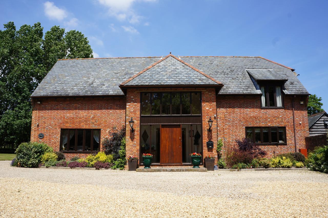 The Olde Barn Acomodação com café da manhã Lymington Exterior foto